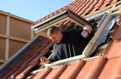 Pose de fenêtres de toit Velux à Goumois